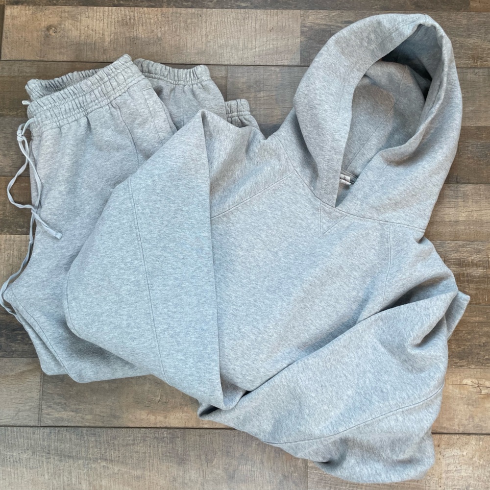 Daily Practice sweatsuit